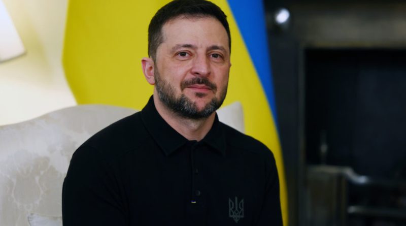 Довіра до президента Зеленського зросла до 74% — нове опитування КМІС