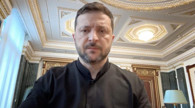 Перемовини мають бути з Путіним — Зеленський