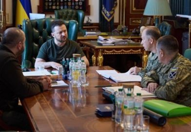 Ракетна програма та дрони: президент провів Ставку