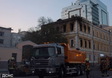 Дипломати готують план виїзду з Києва — ЗМІ Дипломати готують план виїзду з Києва — ЗМІ