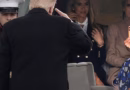 Речниця Трампа втратила посаду після першого брифінгу — ЗМІ Речниця Трампа втратила посаду після першого брифінгу — ЗМІ