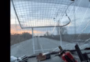 Спалені авто та загроза FPV: волонтери показали дорогу на Комишуваху (ВІДЕО)